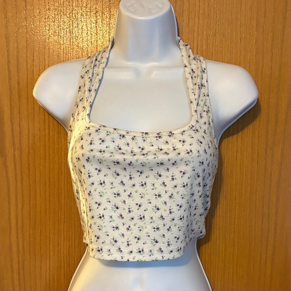 SHEIN Medium Floral Cream Halter Top